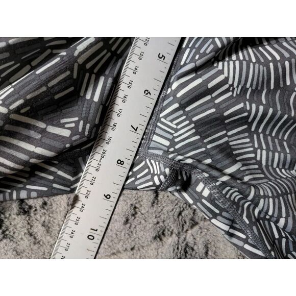 Nike Pro Women's Capri Yoga Pants Size XS Gray - Picture 5 of 12